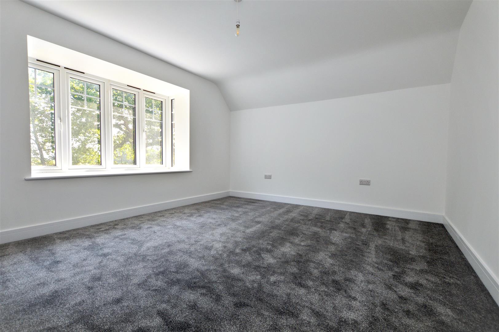 Flat Hankham Hall Road in Wealden
