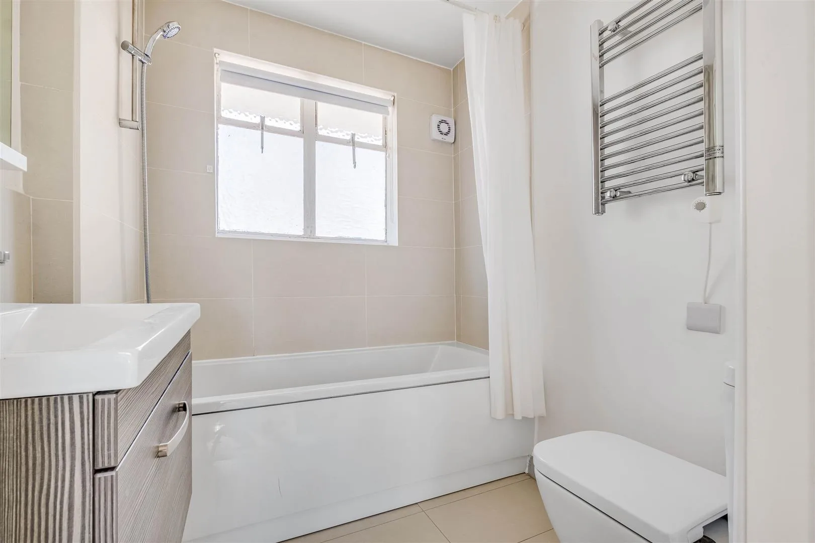 Flat Little St. Leonards in Greater London