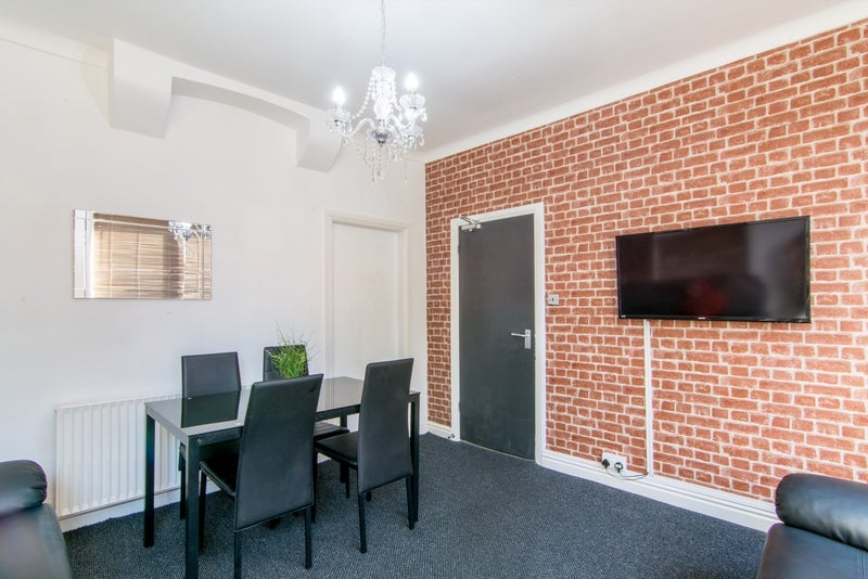 Flat Imperial Road in Nottingham