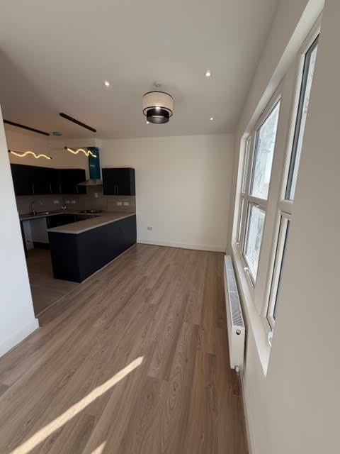Flat Lea Bridge Road in Greater London