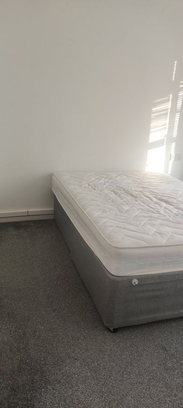 Room Milcote Road in Metropolitan Borough of Solihull