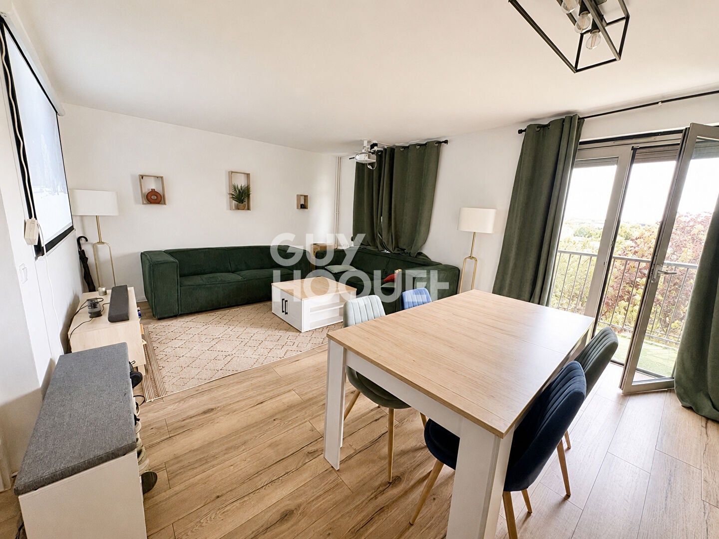 Chambre Rue Villot à La Courneuve