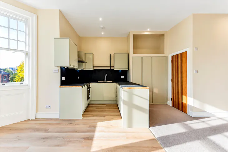 Flat Eton Avenue in Greater London