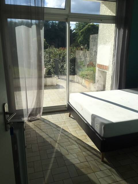 Chambre Rue des Treilles à Libourne