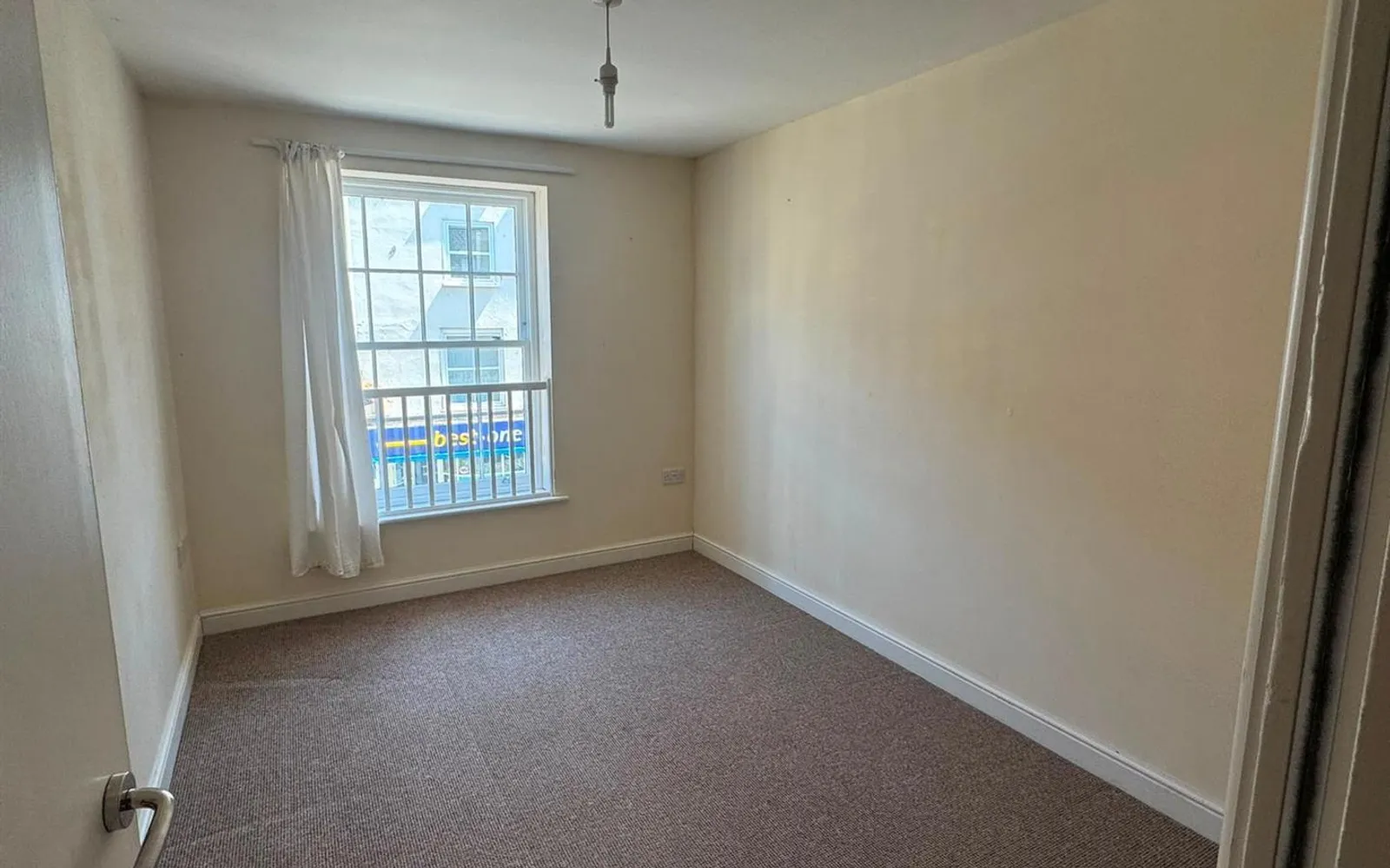 Flat Bampton Street in Mid Devon