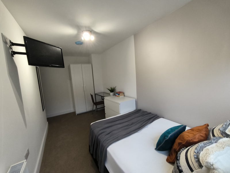 Room The Park in Bristol