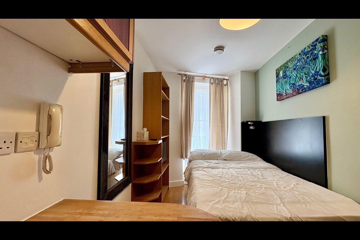 Room Cartwright Gardens in Greater London