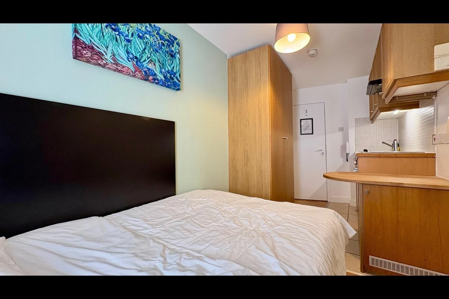 Room Cartwright Gardens in Greater London