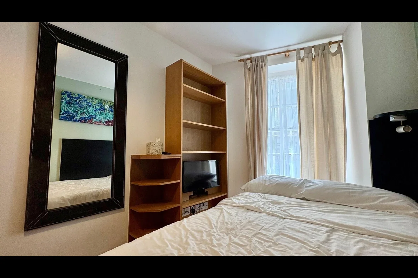 Room Cartwright Gardens in Greater London