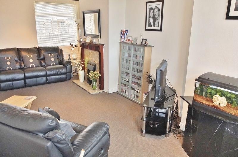 House Vale Drive in Shirebrook