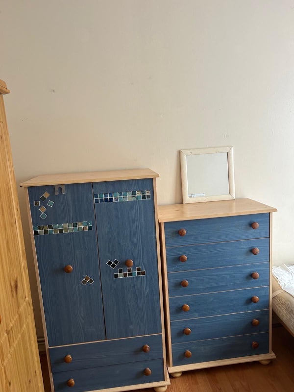 Room King and Queen Street in Greater London