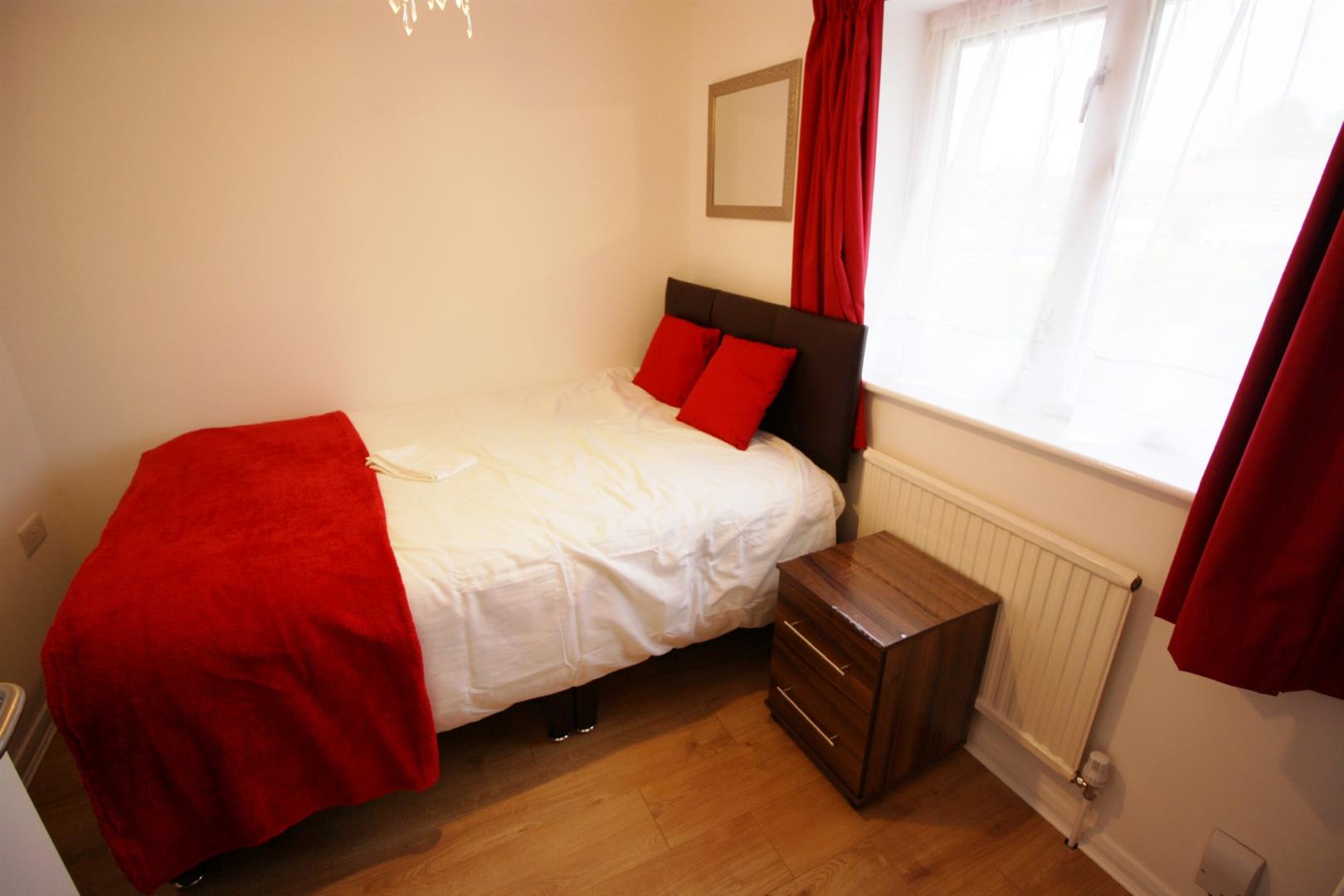Flat Monkswood Way in Stevenage