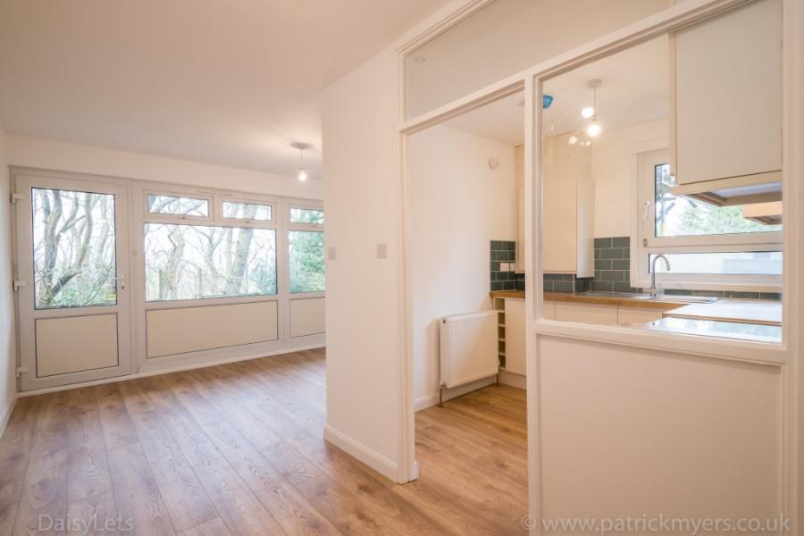 Flat Sydenham Hill in Greater London