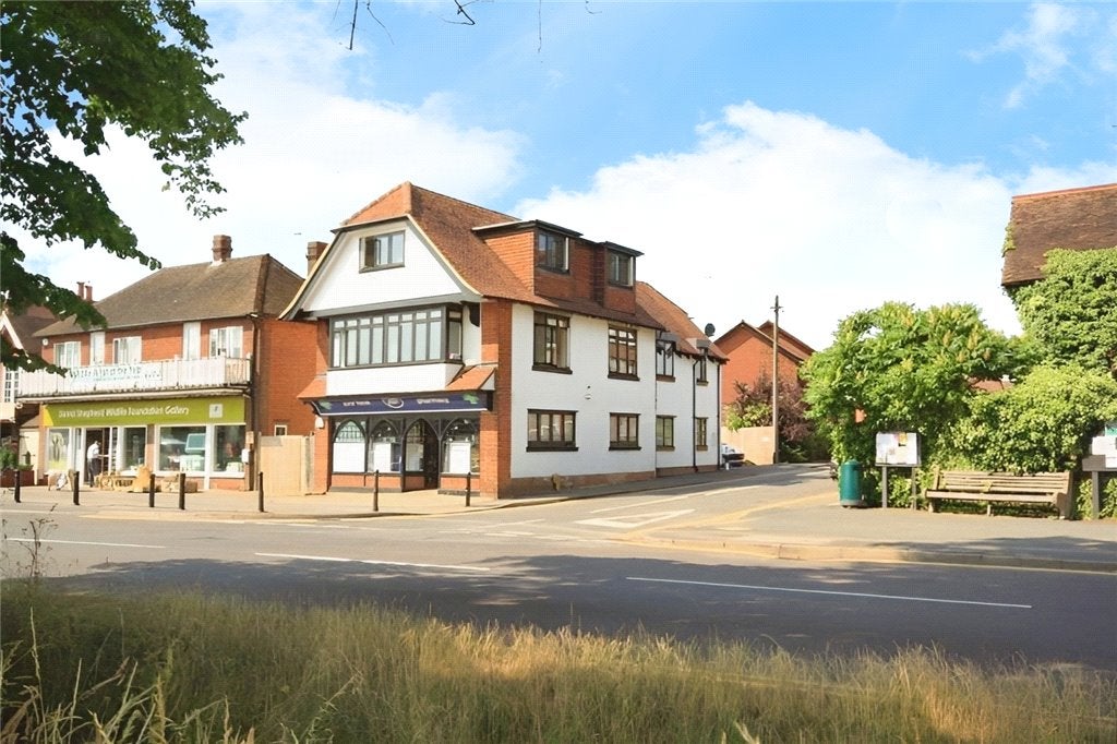 Flat Kings Road in Guildford