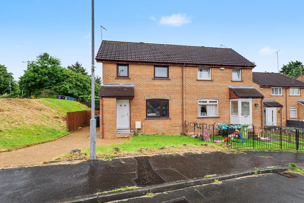 House Hogarth Drive in Glasgow