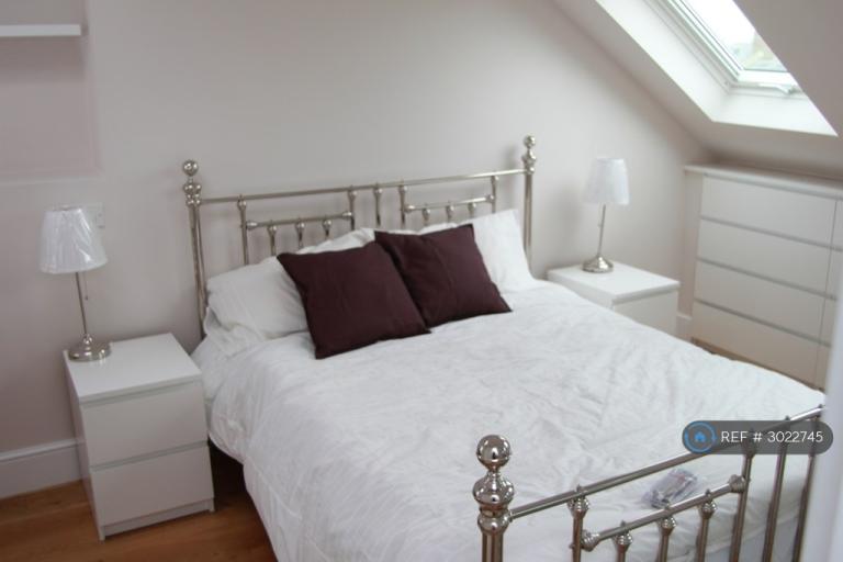 Flat Hubert Grove in Greater London