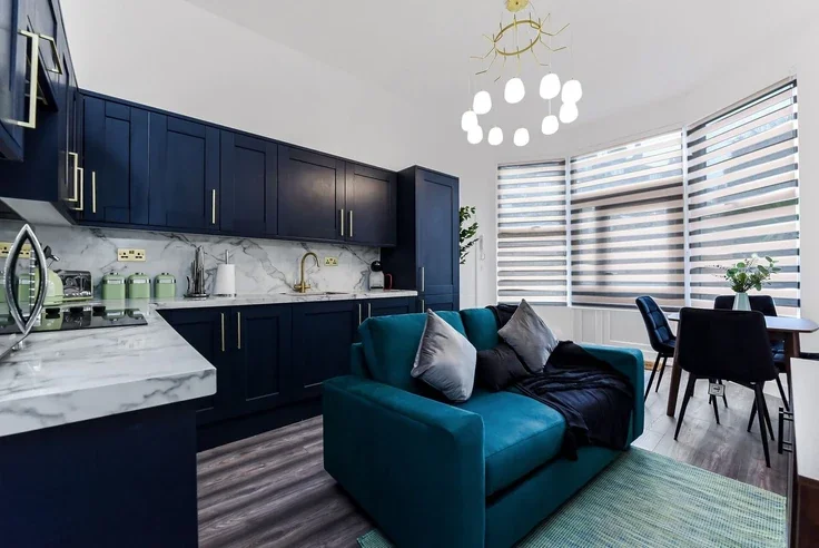 Flat Elder Avenue in Greater London