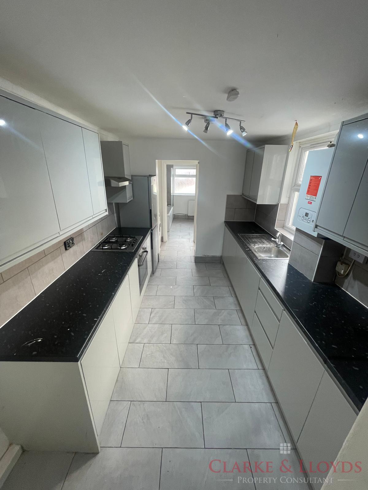 House Grove Road in Greater London