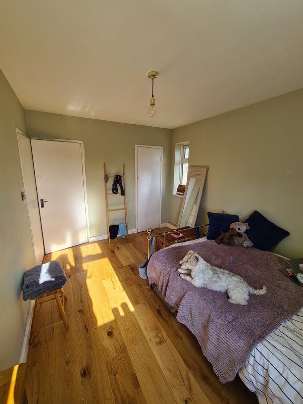Room Millfield Avenue in Greater London