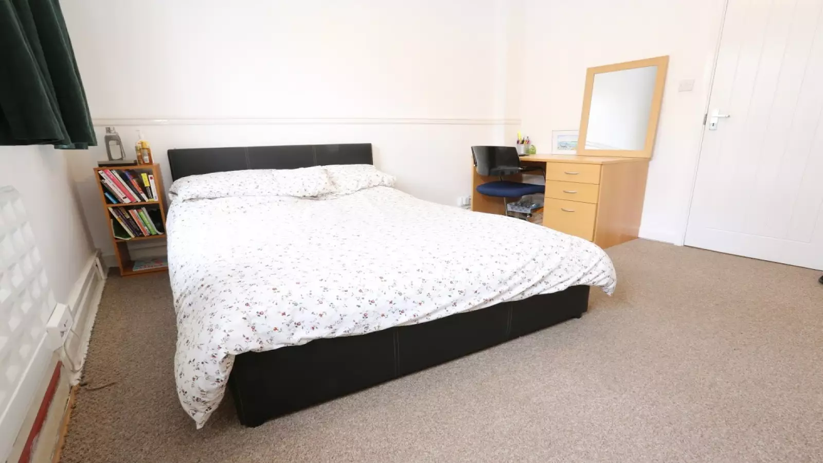 Flat Hartley Street in Greater London