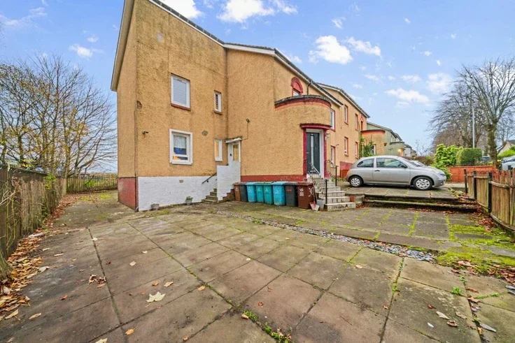 Flat Colt Avenue in Coatbridge