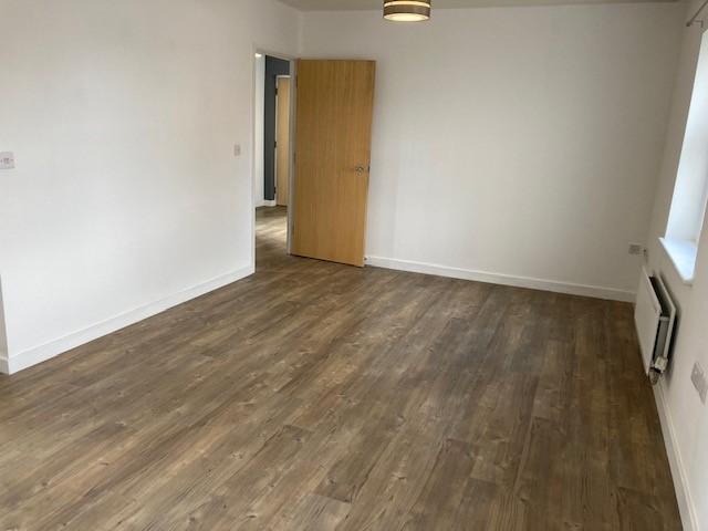 Flat Wolverton Road in Milton Keynes