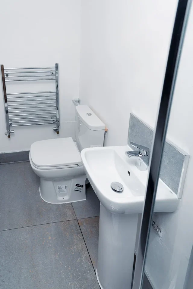 Room Wrotham Road in Gravesham