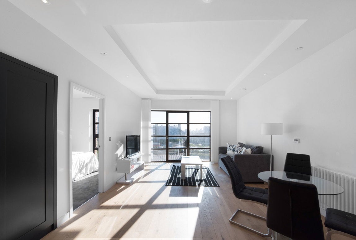 Flat Lyell Street in Greater London