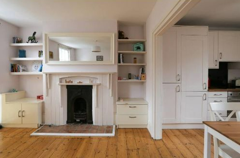 Flat Drummond Street in Greater London