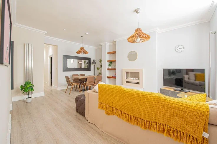 Flat Gloucester Terrace in City of Westminster