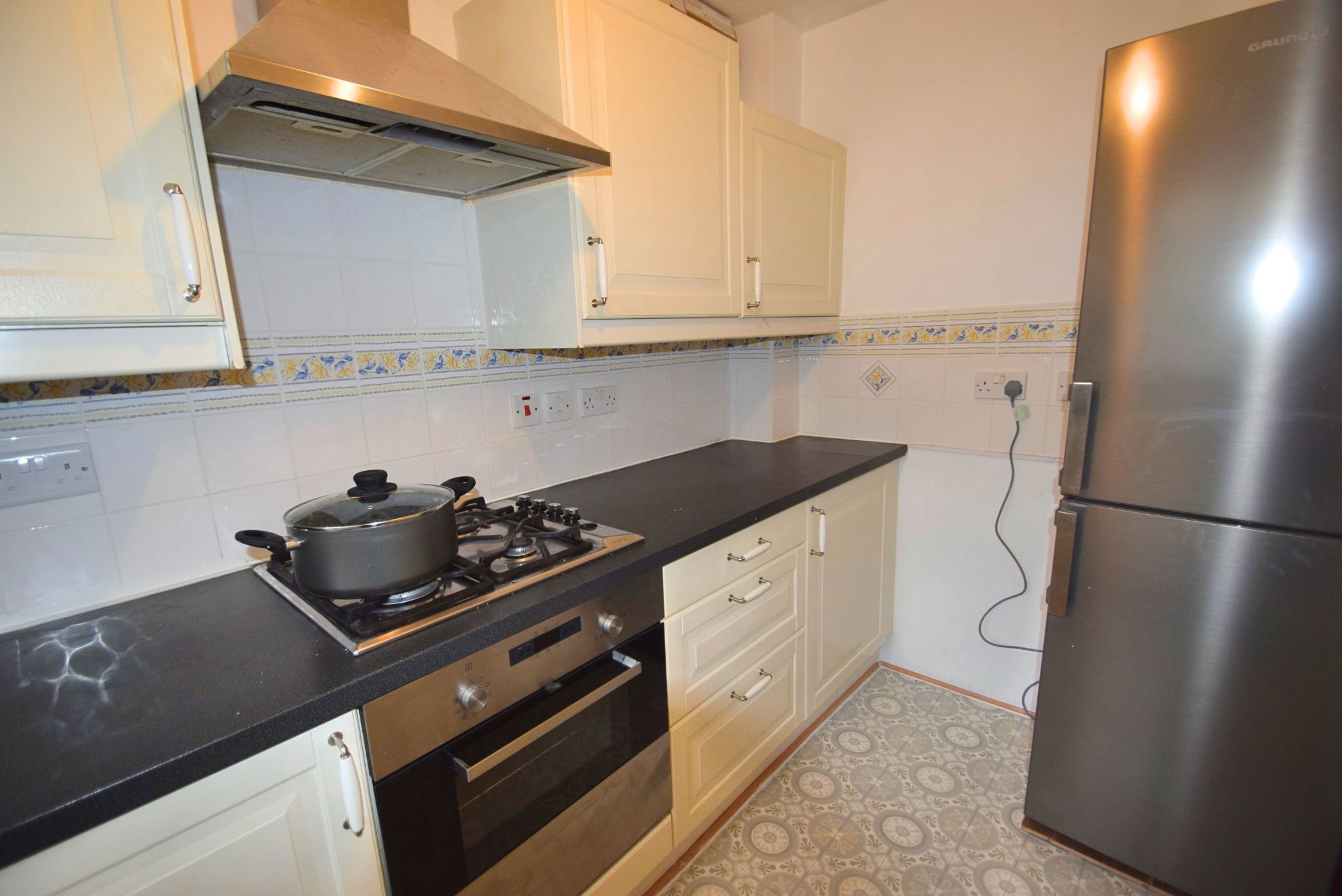 House Satinwood Walk in Salford