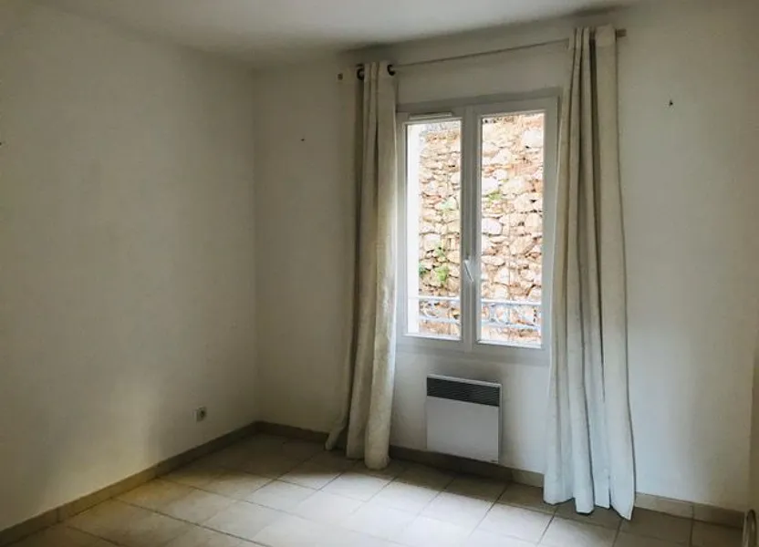 Flat Avenue de la Libération in La Cadière-d'Azur