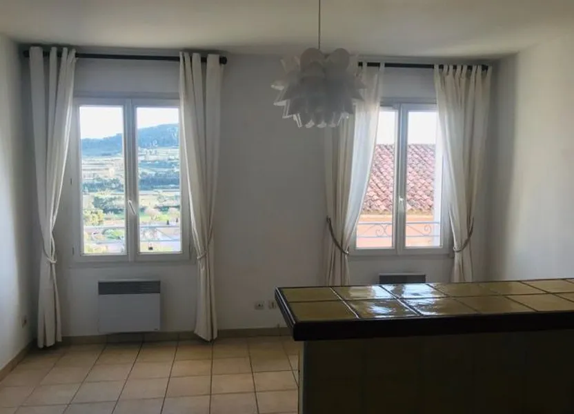 Flat Avenue de la Libération in La Cadière-d'Azur