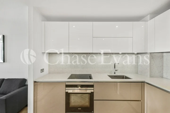 Flat Newington Causeway in Greater London