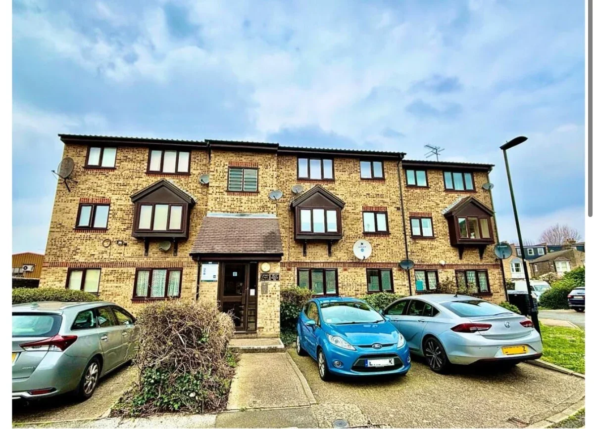 Flat Brockway Close in Greater London