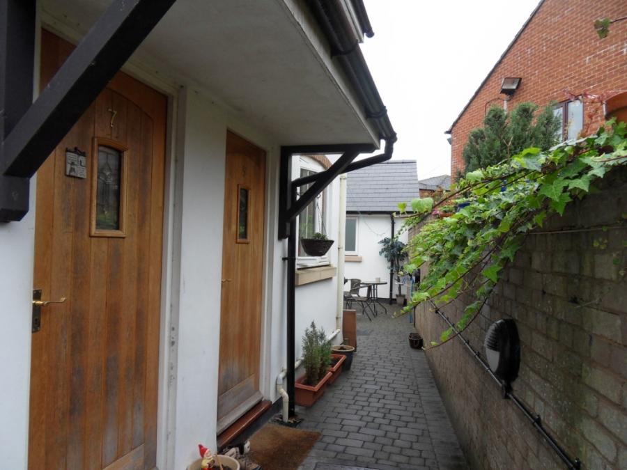 Flat Brookend Street in Ross-on-Wye