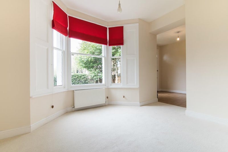 Flat Orford Road in Greater London