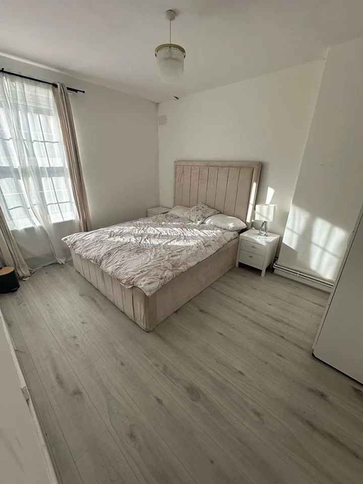 Room Darenth Road in Greater London