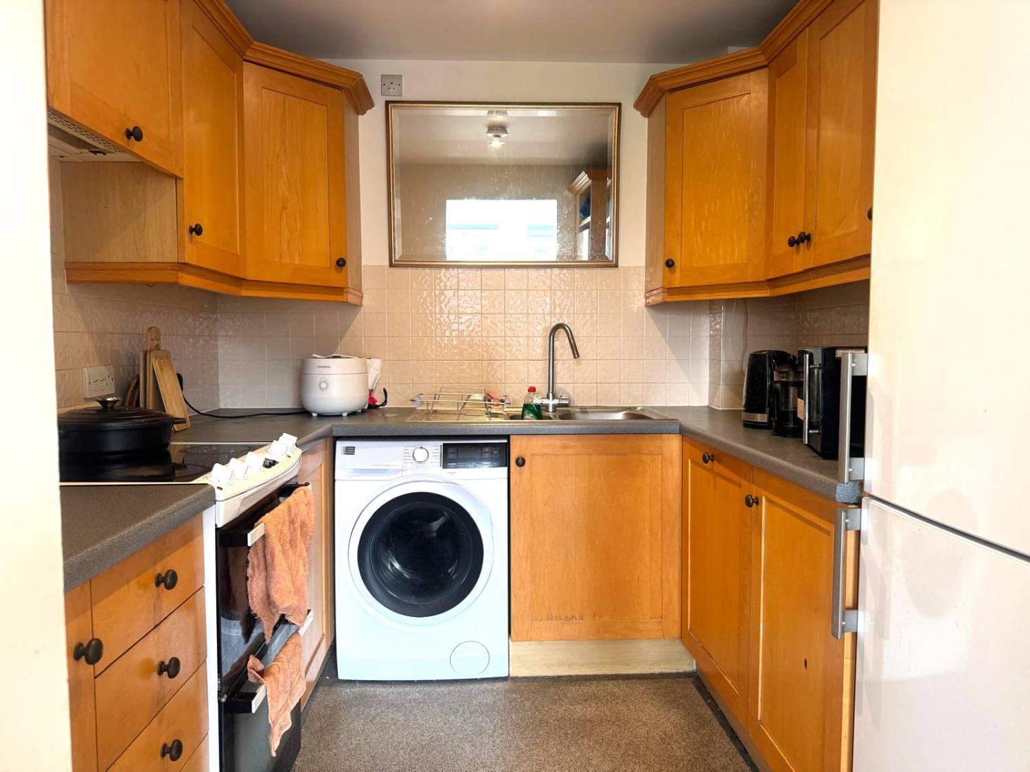 Flat Kinnerton Street in City of Westminster