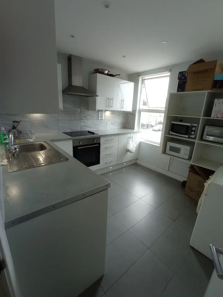 Room Torridon Road in Greater London