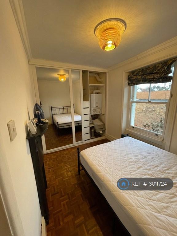 Flat Kidbrooke Park Road in Greater London