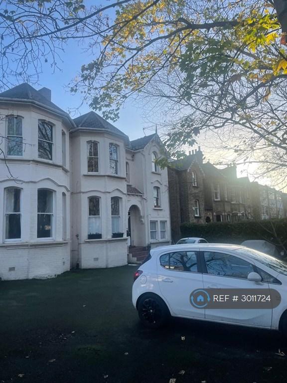 Flat Kidbrooke Park Road in Greater London