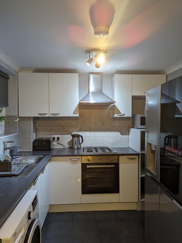Room Sudbury Close in Royal Leamington Spa