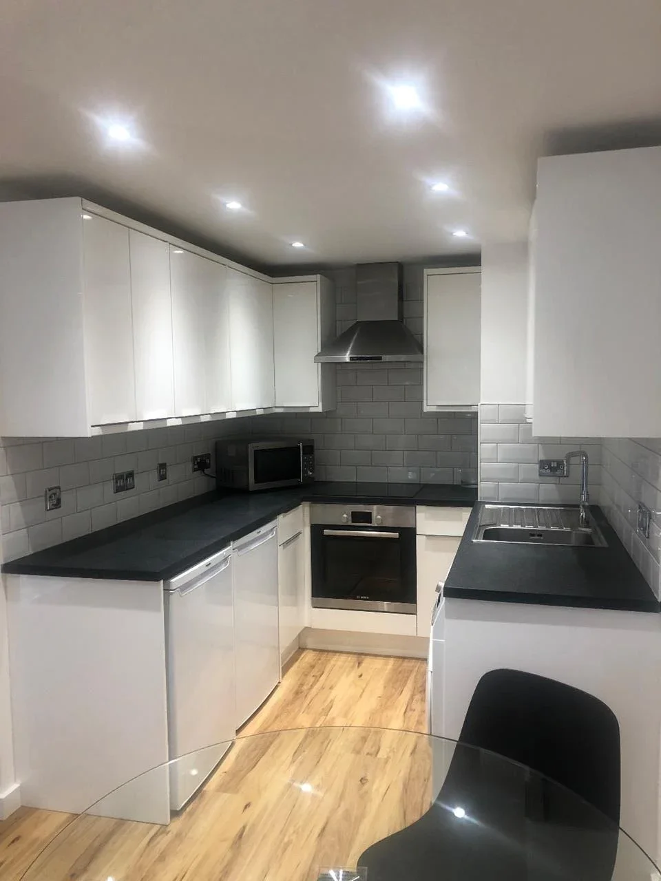 Flat Fletcher Street in Greater London