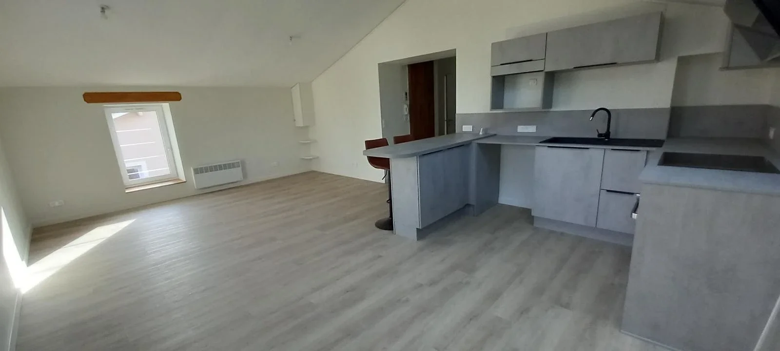 Flat Rue Ernest Renan in Villefranche-sur-Saône