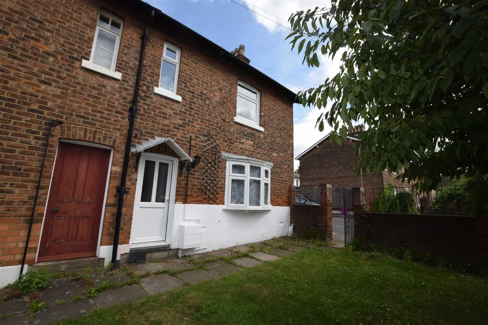 House Rockhall Way in Greater London