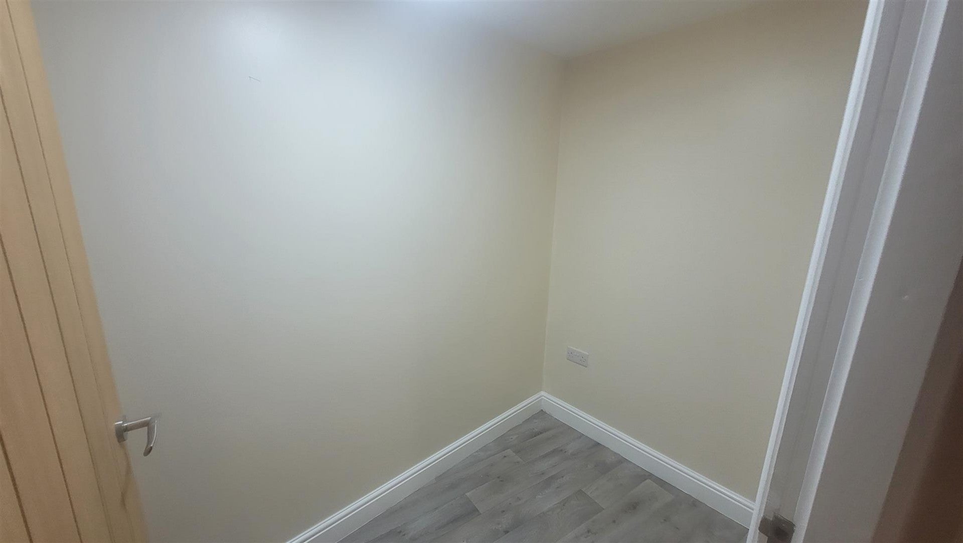 Flat Regent Street in Kirklees