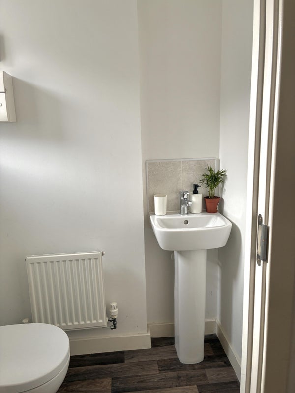 Room Brook Road in Bristol
