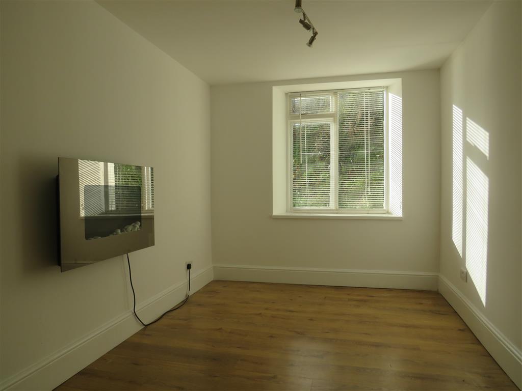 Flat Middle Warberry Road in Torquay