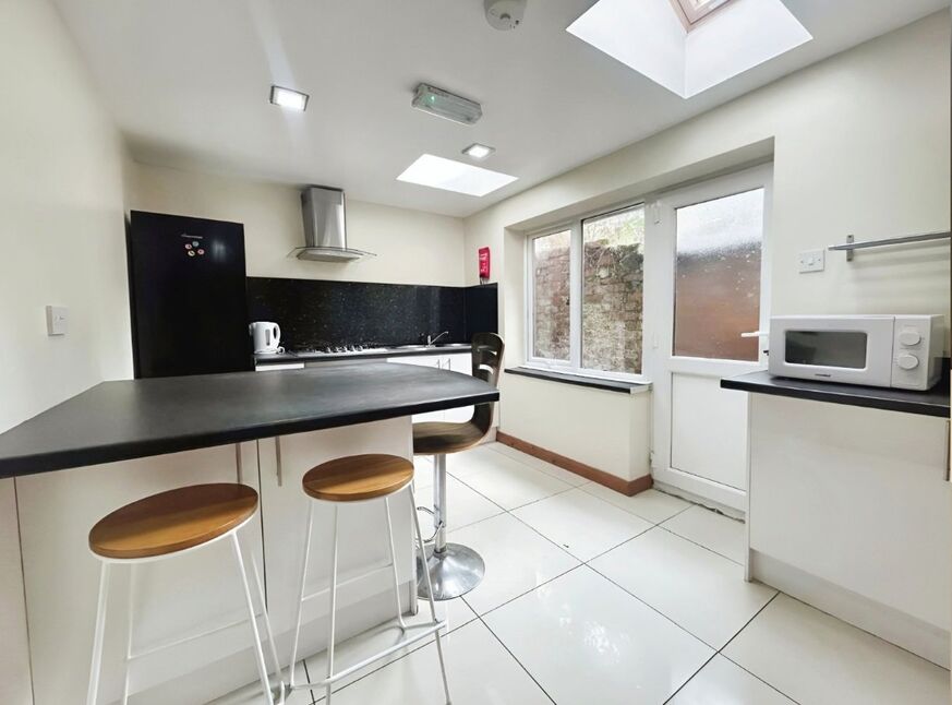 Room Shelley Road in Preston